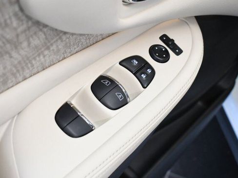 Used 2024 Nissan Murano SL w/ Cargo Package AWD/4WD image 24