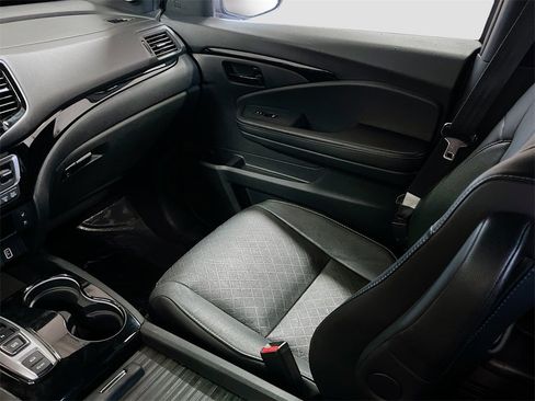 Used 2023 Honda Passport Elite image 24