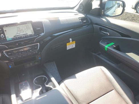 New 2026 Honda Ridgeline Black Edition image 17