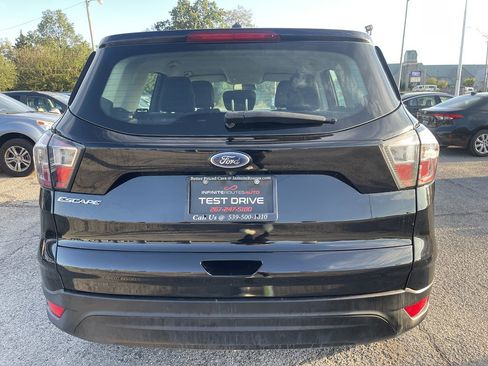 Used 2017 Ford Escape S image 4