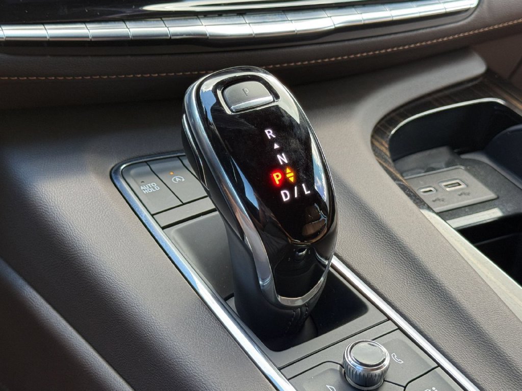 Used 2023 Cadillac Escalade Sport w/ Touring Package AWD/4WD image 21