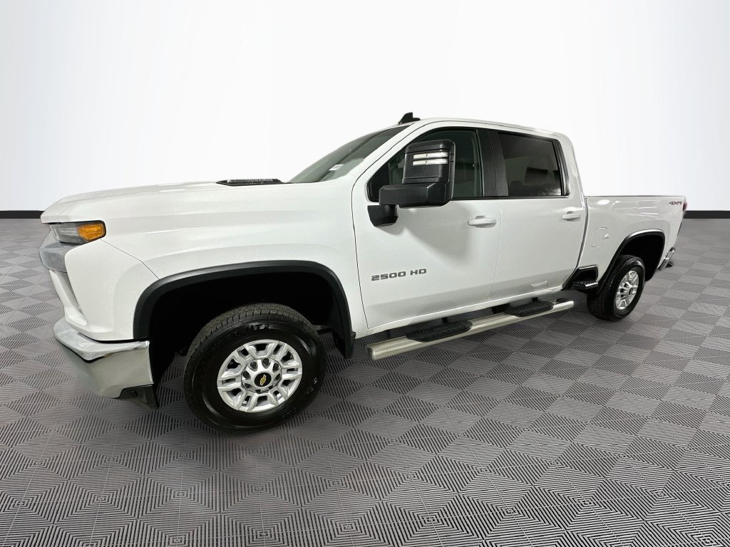 Used 2021 Chevrolet Silverado 2500 LT w/ Convenience Package AWD/4WD image 4