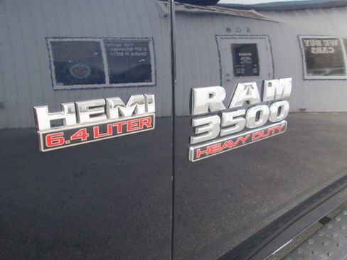 Used 2014 RAM 3500 Tradesman image 14