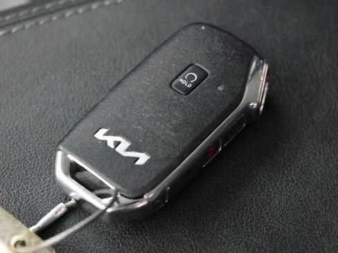 Used 2025 Kia Seltos S FWD image 37