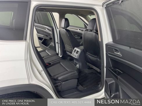 Used 2019 Volkswagen Atlas SE w/ Towing Package FWD image 16