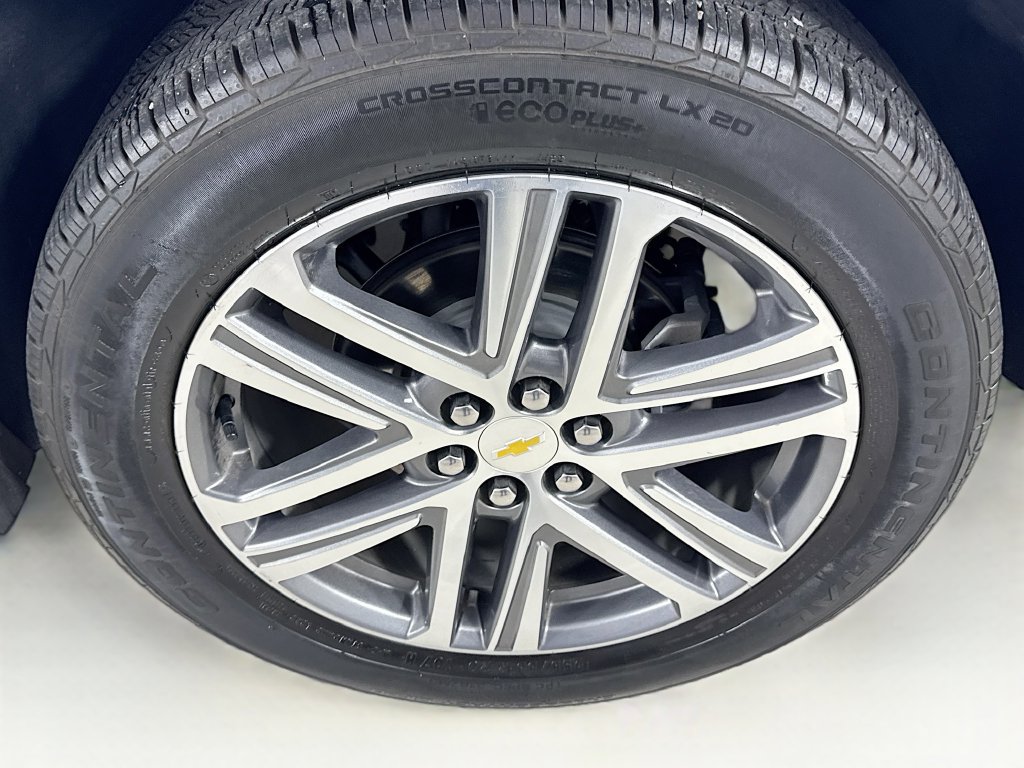 Used 2023 Chevrolet Traverse High Country w/ LPO, Floor Liner Package FWD image 43