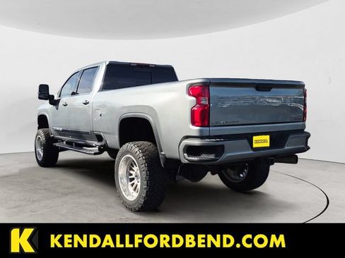 Used 2024 Chevrolet Silverado 3500 High Country AWD/4WD image 7