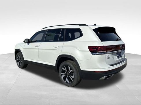 New 2026 Volkswagen Atlas SE image 3