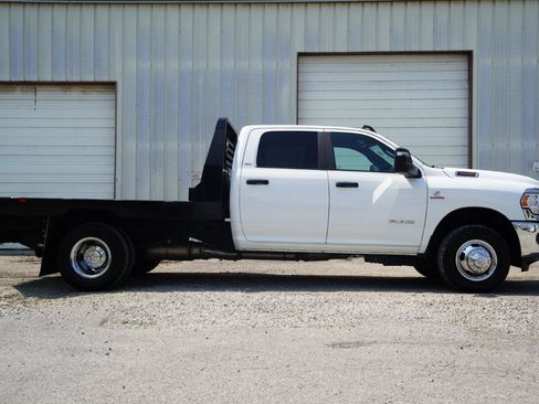 Used 2024 RAM 3500 SLT w/ Quick Order Package 2YG SLT AWD/4WD image 6