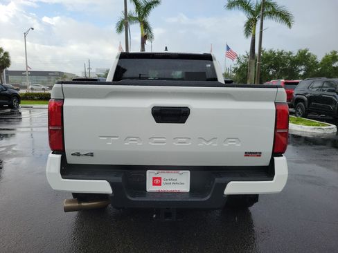 Certified 2025 Toyota Tacoma SR5 image 10