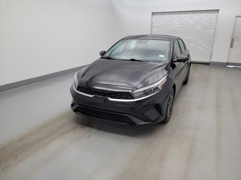 Used 2024 Kia Forte LXS w/ LXS Technology Package FWD image 15