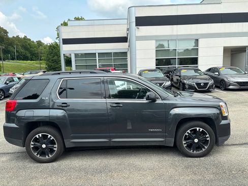 Used 2017 GMC Terrain SLE w/ Nightfall Package AWD/4WD image 8