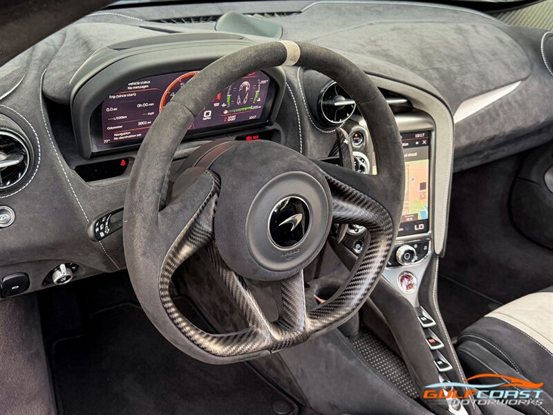 Used 2021 McLaren 720S Performance RWD image 30
