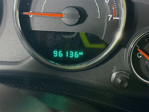 Used 2016 Jeep Wrangler Unlimited Sahara image 4