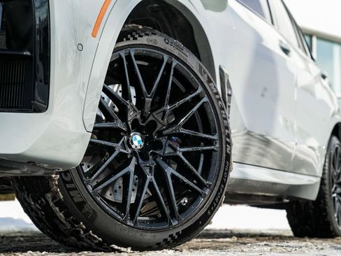 Used 2026 BMW X5 M Competition w/ Executive Package image 5