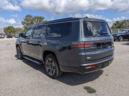 Used 2024 Jeep Wagoneer L Series II w/ Flexible Seating Group image 6