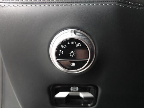Used 2022 Mercedes-Benz SL 63 AMG 4MATIC image 11