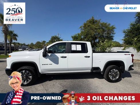 Used 2024 Chevrolet Silverado 2500 Custom w/ Custom Value Package AWD/4WD image 4