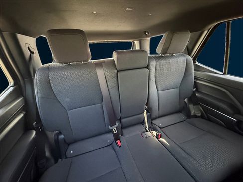 Used 2025 Toyota 4Runner SR5 image 18