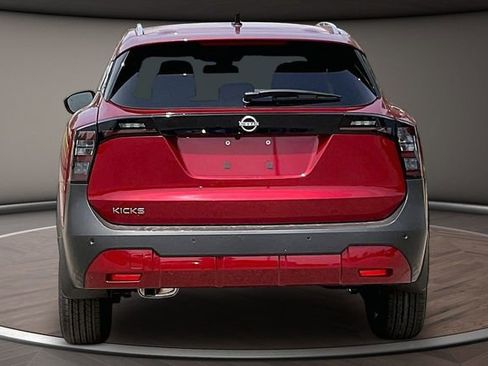 New 2026 Nissan Kicks SV w/ SV Premium Package FWD image 4