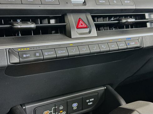 Used 2025 Kia K4 FWD image 23