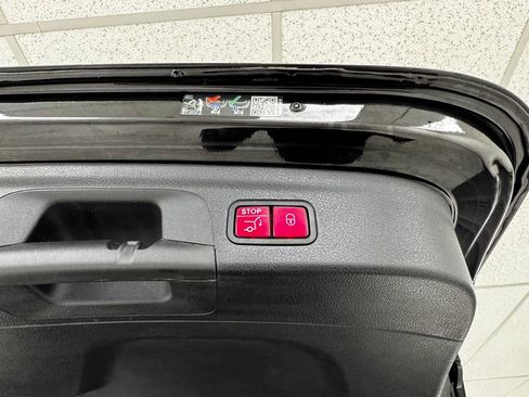 Used 2022 Mercedes-Benz GLE 350 4MATIC image 38