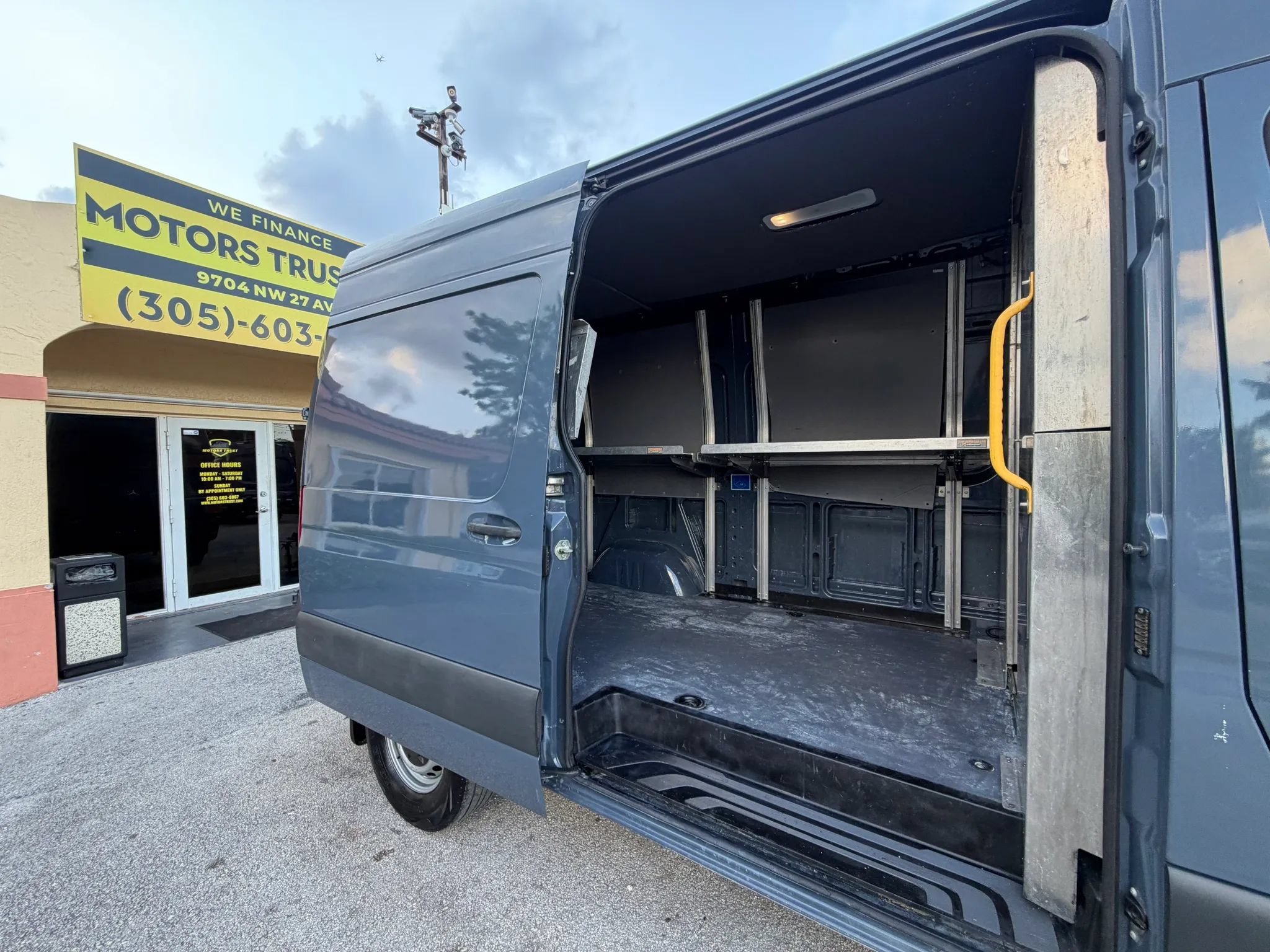 Used 2019 Mercedes-Benz Sprinter 144 image 8