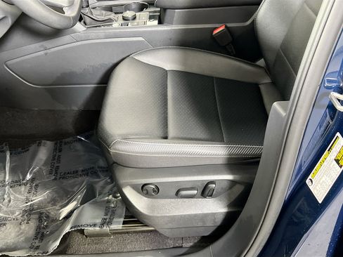 Used 2023 Volkswagen Atlas Cross Sport SE image 18