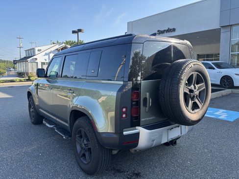 Used 2023 Land Rover Defender 110 S AWD/4WD image 3