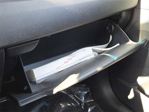 Certified 2022 Kia Niro EX image 25