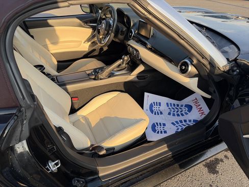 Used 2019 FIAT 124 Spider Lusso image 24