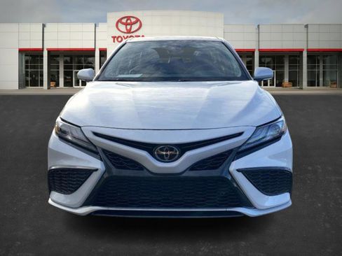 Used 2023 Toyota Camry XSE image 2