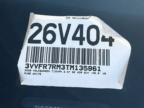 New 2026 Volkswagen Tiguan SE FWD image 28