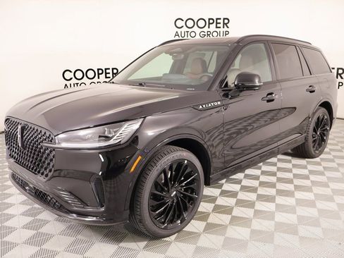 New 2026 Lincoln Aviator Reserve w/ Luxury Package image 11