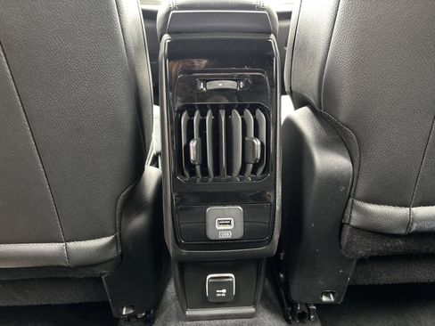 Used 2025 Jeep Compass Limited AWD/4WD image 17