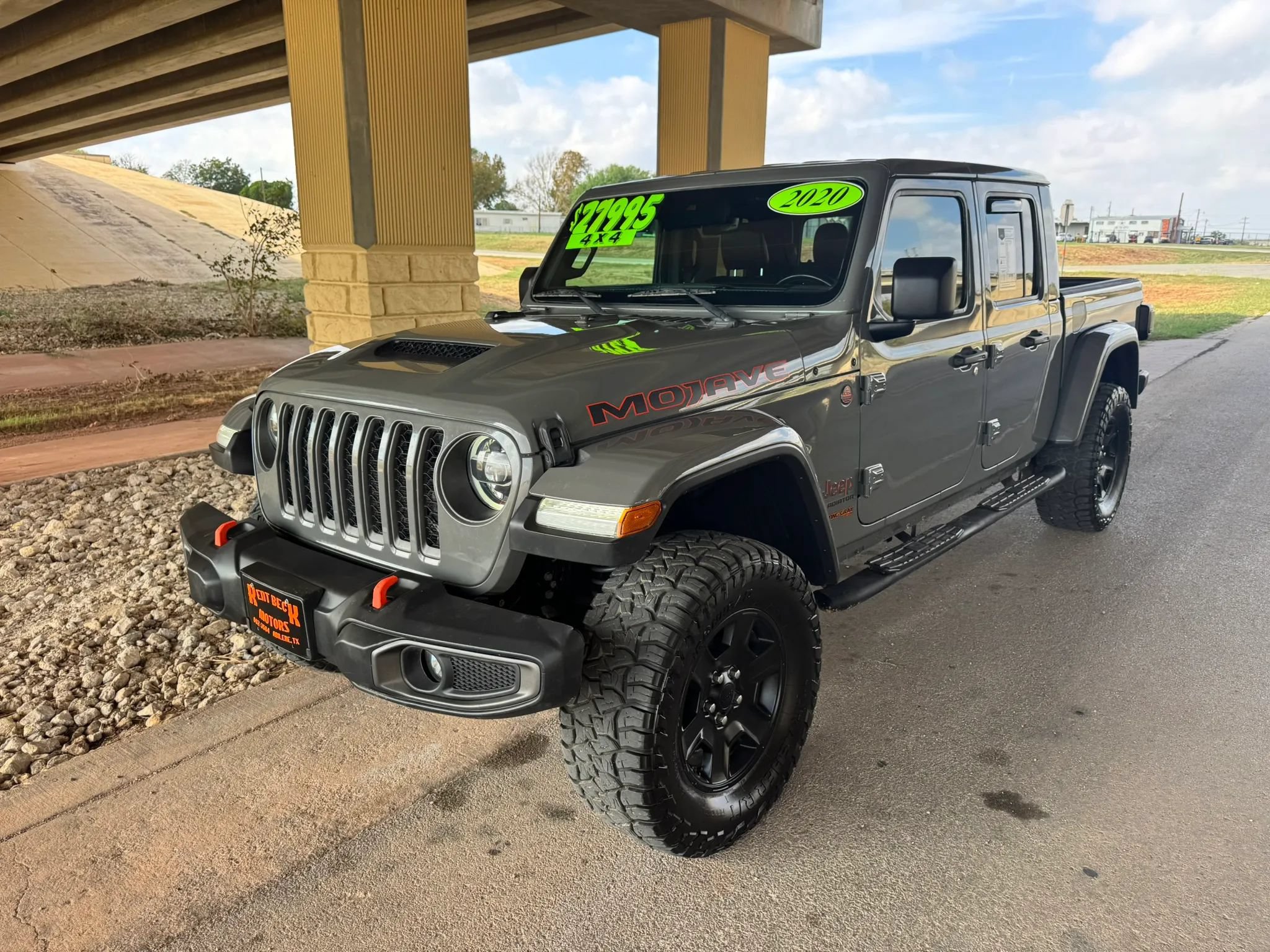 Used 2020 Jeep Gladiator Mojave AWD/4WD image 7
