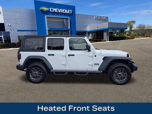 Used 2025 Jeep Wrangler Unlimited Sport AWD/4WD image 27