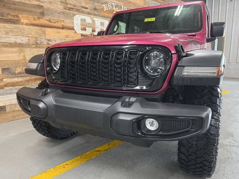 Used 2024 Jeep Wrangler Unlimited Sport AWD/4WD image 9