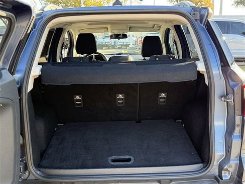 Used 2021 Ford EcoSport SE image 28