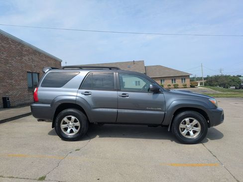 Used 2006 Toyota 4Runner Sport AWD/4WD image 4