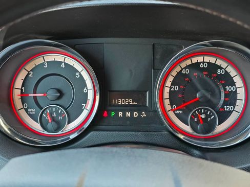 Used 2018 Dodge Grand Caravan SXT image 21