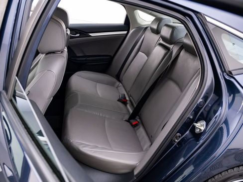 Used 2018 Honda Civic Touring image 18
