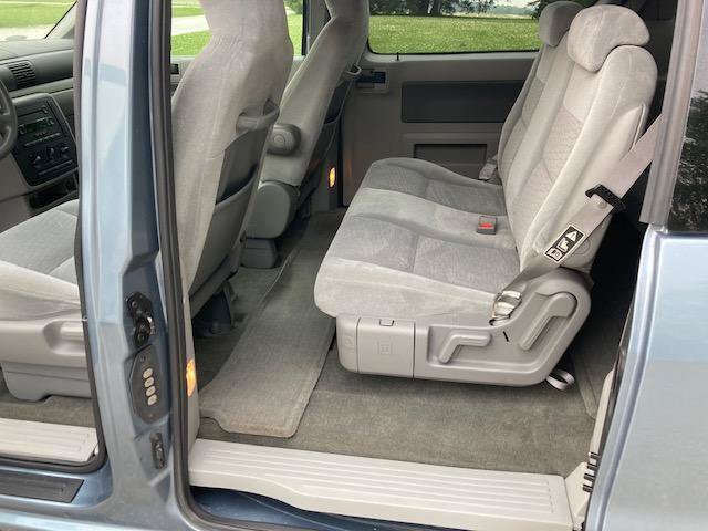 Used 2004 Ford Freestar SE FWD image 18