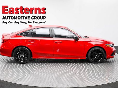 Used 2022 Honda Civic Sport image 4