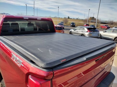 Used 2021 Chevrolet Silverado 1500 LT Trail Boss image 13