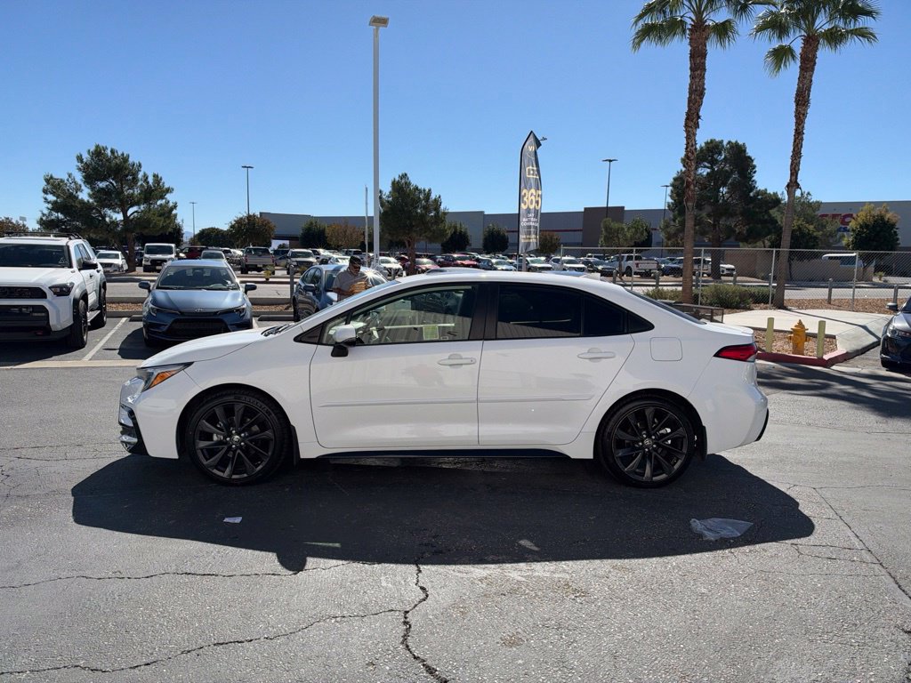 Certified 2024 Toyota Corolla SE w/ SE Package FWD image 2