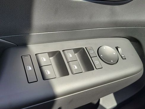 New 2026 Hyundai Kona SE FWD image 17