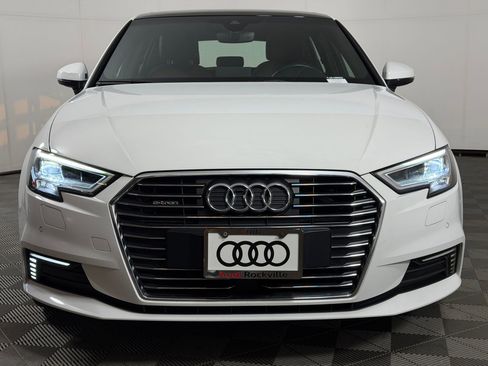 Used 2018 Audi A3 e-tron Prestige FWD image 6