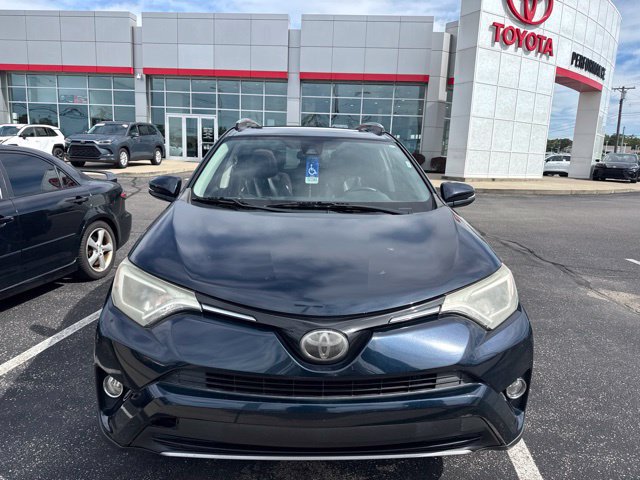 Used 2018 Toyota RAV4 XLE FWD image 14