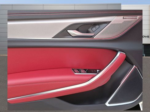 Certified 2024 Jaguar XF R-Dynamic SE image 8